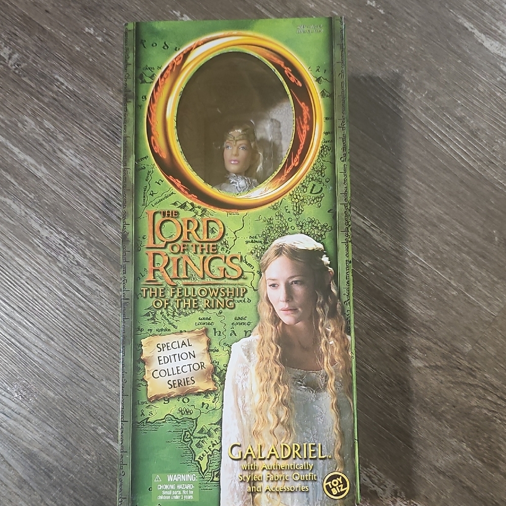 Galadriel Action Figure - Green and Gold